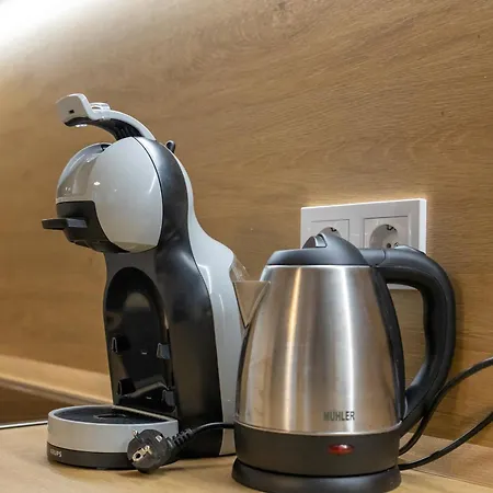 Apartmán 2br - Workspace With Elevator *