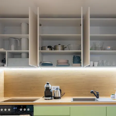 2br - Workspace With Elevator فارنا