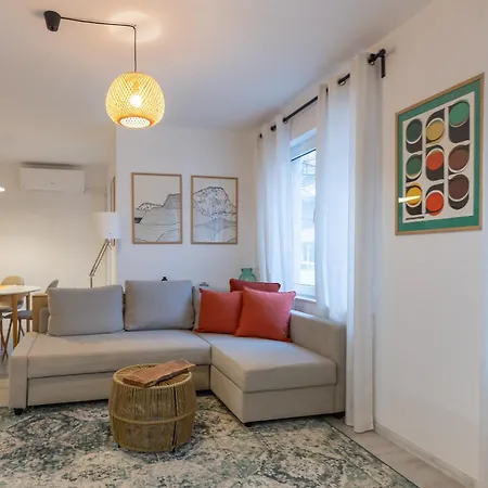 2br - Workspace With Elevator Appartement Varna