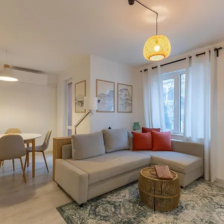 2br - Workspace With Elevator Appartement