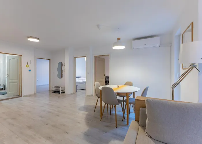 2br - Workspace With Elevator Appartement *