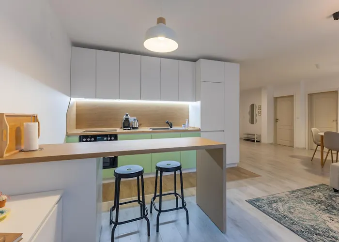 Apartament 2br - Workspace With Elevator