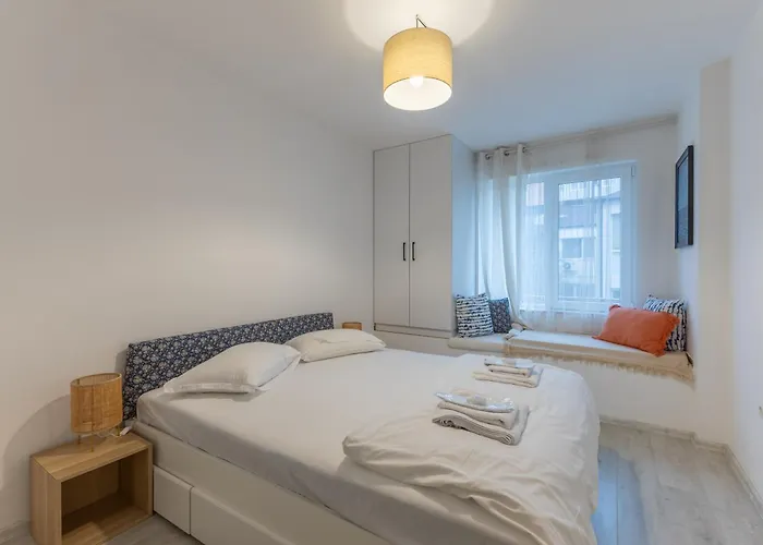 Appartement 2br - Workspace With Elevator *