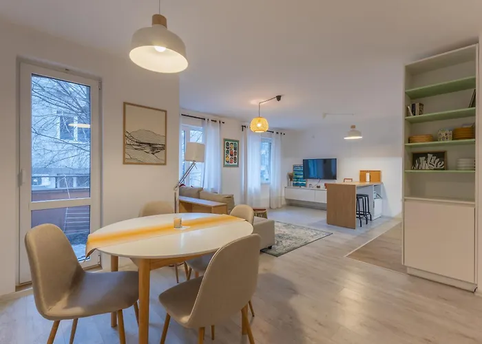 2br - Workspace With Elevator Apartament